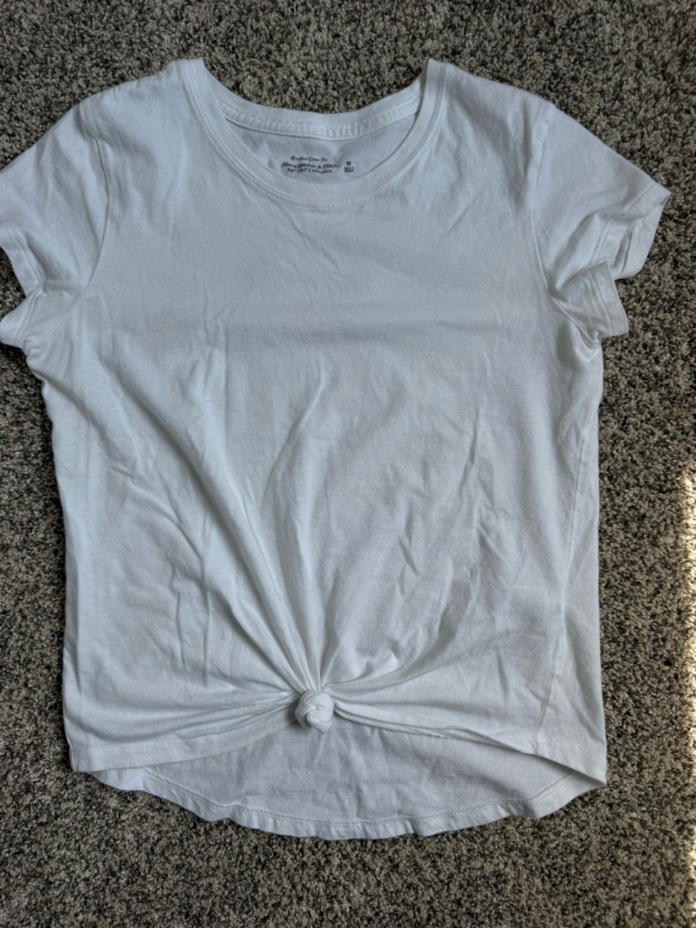 Basic Abercrombie & Fitch White Knot Front Short Sleeve Tee